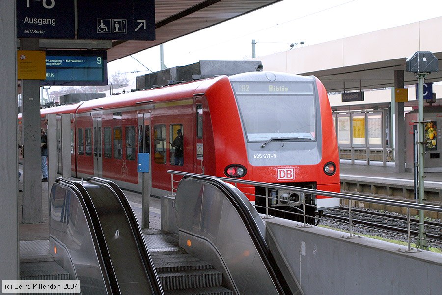 Deutsche Bahn - 425617-8
/ Bild: db4256178_bk0703220020.jpg