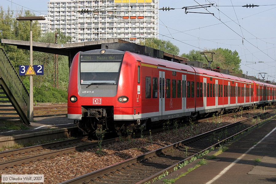 Deutsche Bahn - 425617-8
/ Bild: db4256178_cw0704230011.jpg