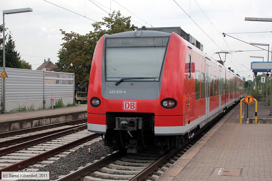 Deutsche Bahn - 425619-4
/ Bild: db4256194_bk1108230023.jpg