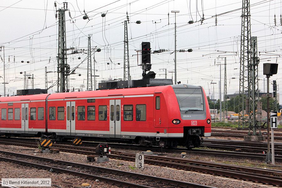 Deutsche Bahn - 425619-4
/ Bild: db4256194_bk1207200030.jpg