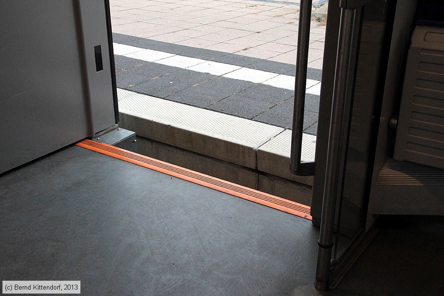 Deutsche Bahn - 425619-4
/ Bild: db4256194_bk1312120010.jpg Deutsche Bahn - 425619-4
/ Bild: db4256194_bk1312120010.jpg