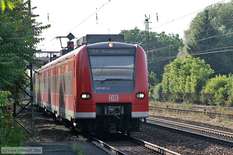 Deutsche Bahn - 425621-0
/ Bild: db4256210_bk0806100030.jpg
