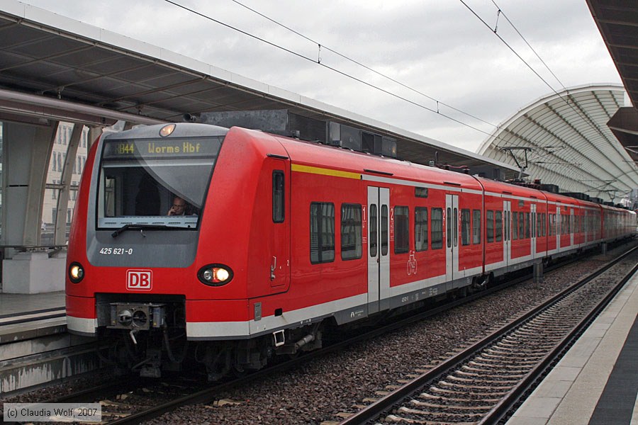 Deutsche Bahn - 425621-0
/ Bild: db4256210_cw0707050030.jpg