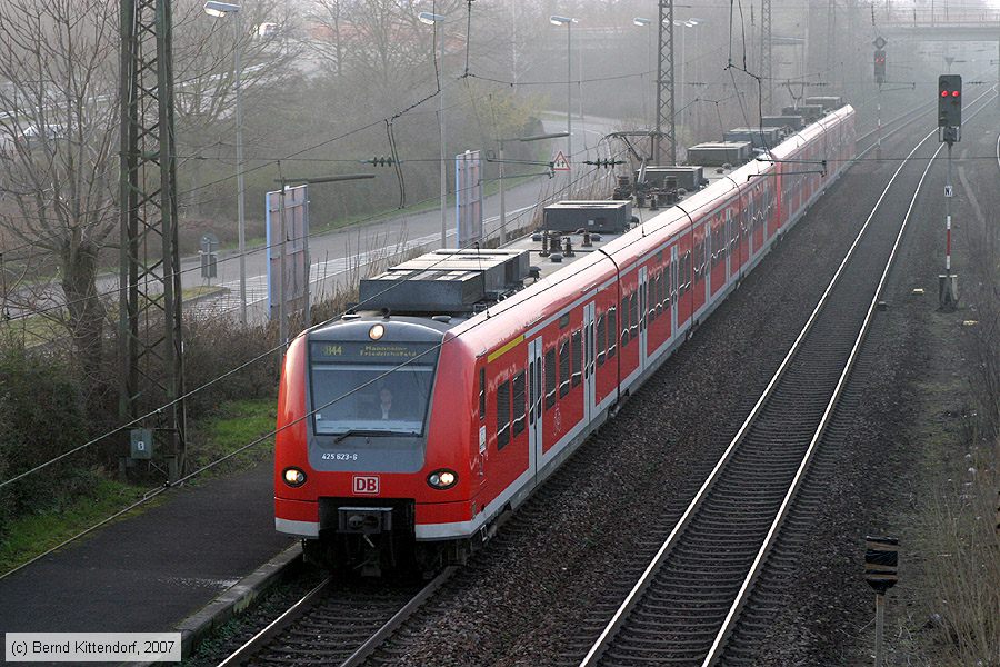 Deutsche Bahn - 425623-6
/ Bild: db4256236_bk0702200018.jpg