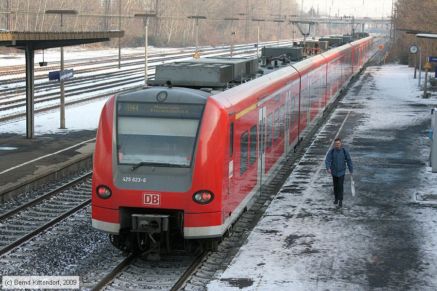 Deutsche Bahn - 425623-6
/ Bild: db4256236_bk0901130010.jpg