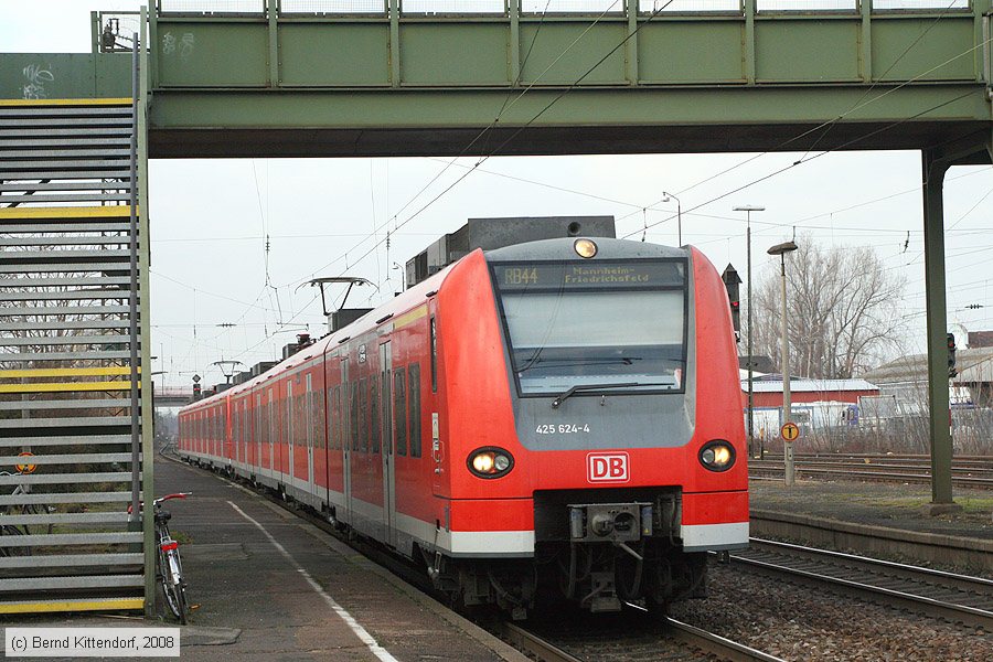 Deutsche Bahn - 425624-4
/ Bild: db4256244_bk0801020007.jpg