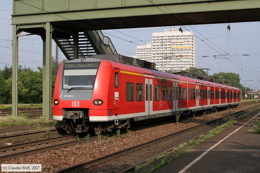 Deutsche Bahn - 425624-4
/ Bild: db4256244_cw0706060058.jpg