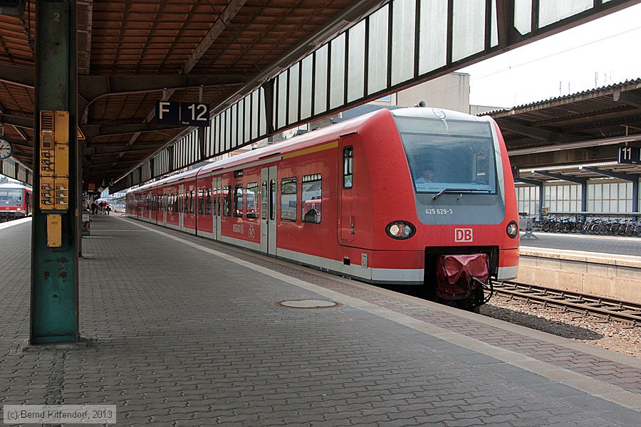 Deutsche Bahn - 425629-3
/ Bild: db4256293_bk1306080045.jpg