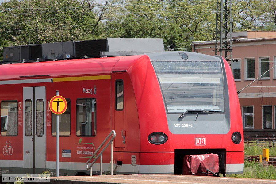 Deutsche Bahn - 425638-4
/ Bild: db4256384_bk1306060032.jpg Deutsche Bahn - 425638-4
/ Bild: db4256384_bk1306060032.jpg