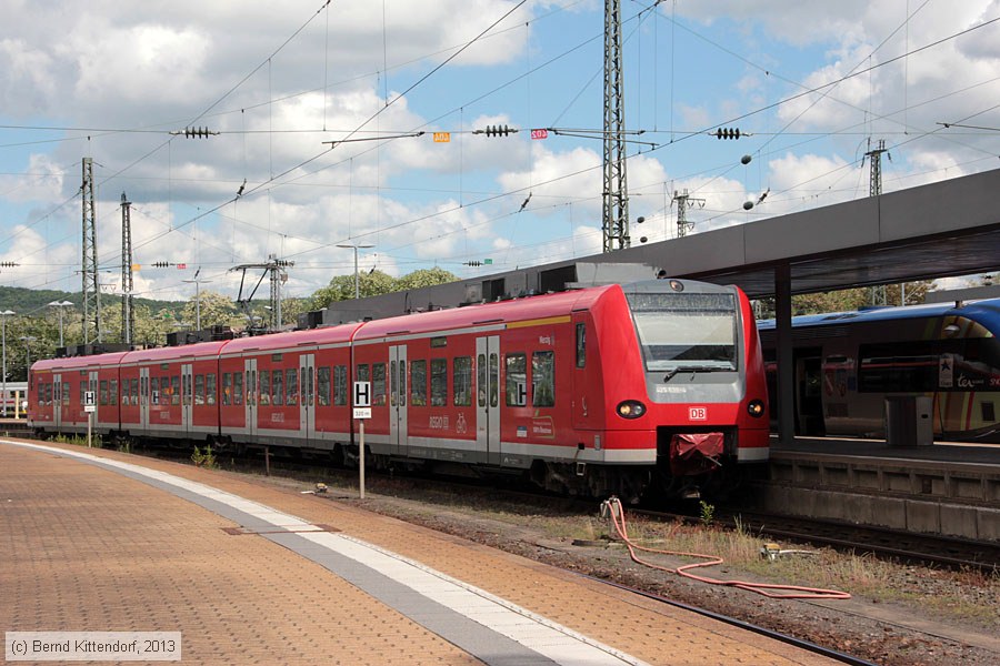 Deutsche Bahn - 425638-4
/ Bild: db4256384_bk1306090106.jpg Deutsche Bahn - 425638-4
/ Bild: db4256384_bk1306090106.jpg