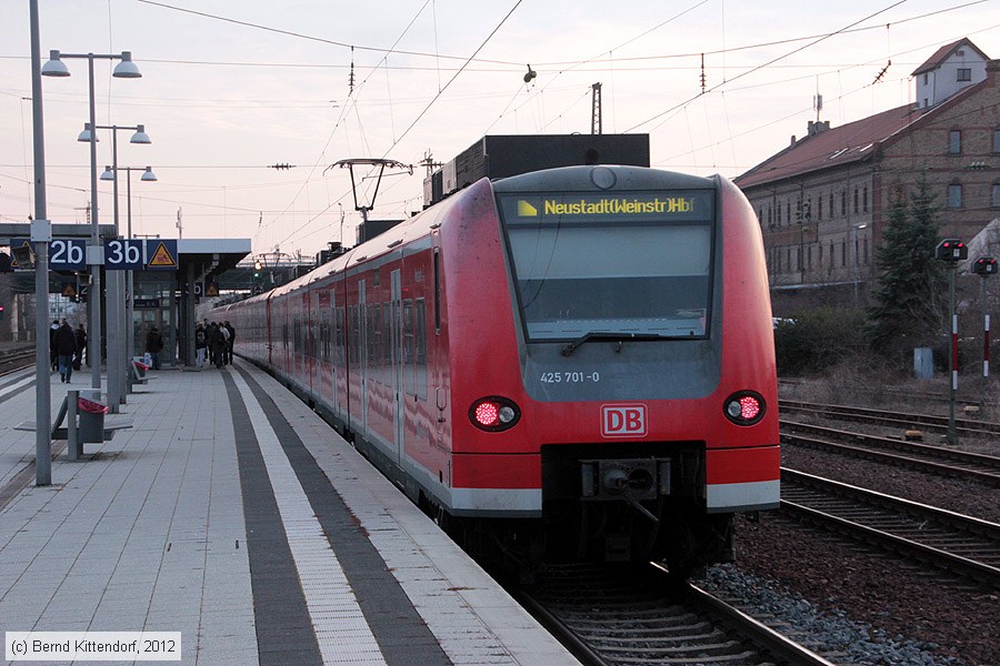 Deutsche Bahn - S-Bahn Rhein Neckar - 425701-0
/ Bild: db4257010_bk1202270001.jpg