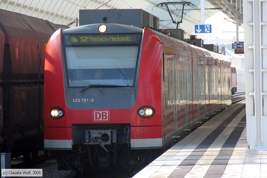 Deutsche Bahn - S-Bahn Rhein Neckar - 425701-0
/ Bild: db4257010_cw007859.jpg