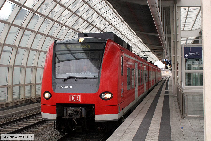 Deutsche Bahn - S-Bahn Rhein Neckar - 425702-8
/ Bild: db4257028_cw0707050005.jpg