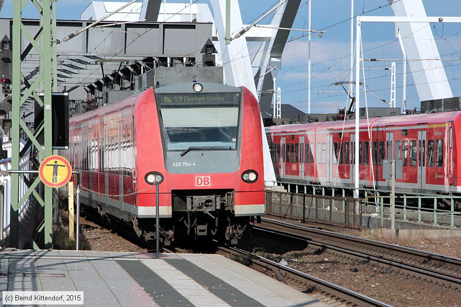 Deutsche Bahn - S-Bahn Rhein Neckar - 425704-4
/ Bild: db4257044_bk1504050008.jpg