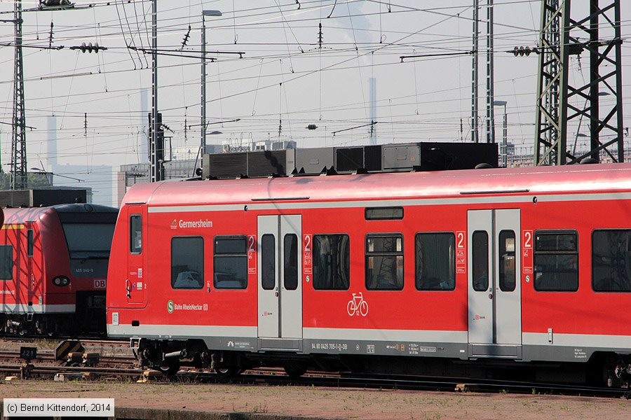 Deutsche Bahn - S-Bahn Rhein Neckar - 425705-1
/ Bild: db4257051_bk1407250012.jpg