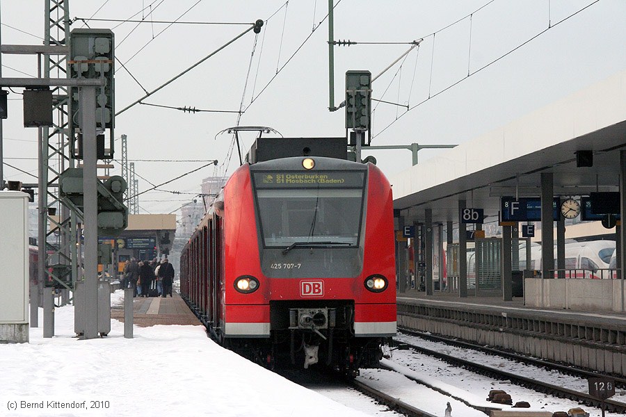 Deutsche Bahn - 425707-7
/ Bild: db4257077_bk1001140025.jpg