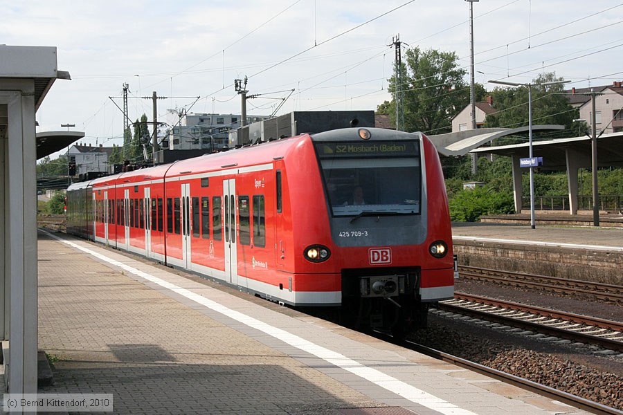 Deutsche Bahn - 425709-3
/ Bild: db4257093_bk1007310057.jpg