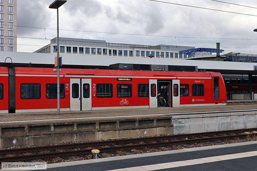 Deutsche Bahn - 425709-3
/ Bild: db4257093_bk2107080072.jpg Deutsche Bahn - 425709-3
/ Bild: db4257093_bk2107080072.jpg