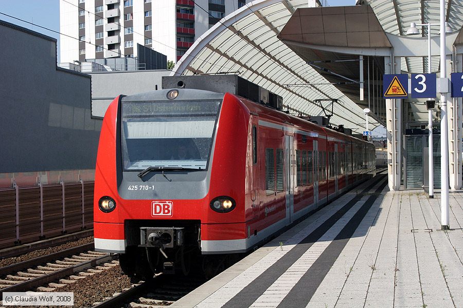 Deutsche Bahn - S-Bahn Rhein Neckar - 425710-1
/ Bild: db4257101_cw0807140018.jpg