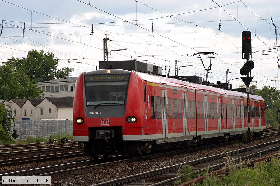 Deutsche Bahn - S-Bahn Rhein Neckar - 425715-0
/ Bild: db4257150_bk0606020108.jpg