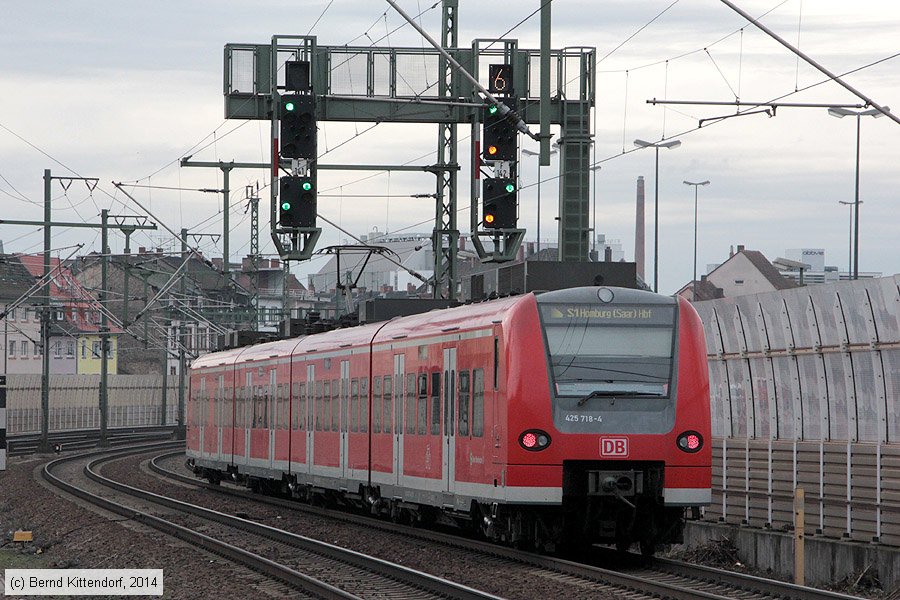 Deutsche Bahn - S-Bahn Rhein Neckar - 425718-4
/ Bild: db4257184_bk1401160029.jpg