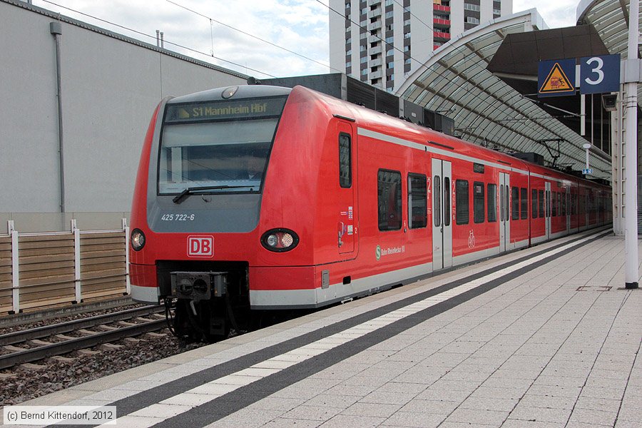 Deutsche Bahn - S-Bahn Rhein Neckar - 425722-6
/ Bild: db4257226_bk1207160054.jpg