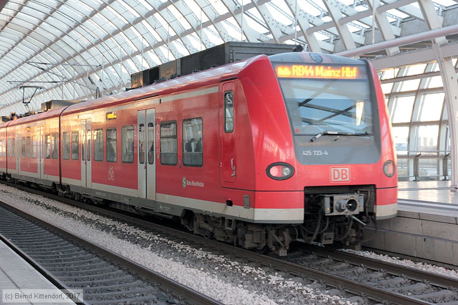 Deutsche Bahn - 425723-4
/ Bild: db4257234_bk1703270007.jpg