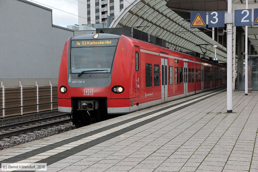 Deutsche Bahn - 425730-9
/ Bild: db4257309_bk1601150018.jpg