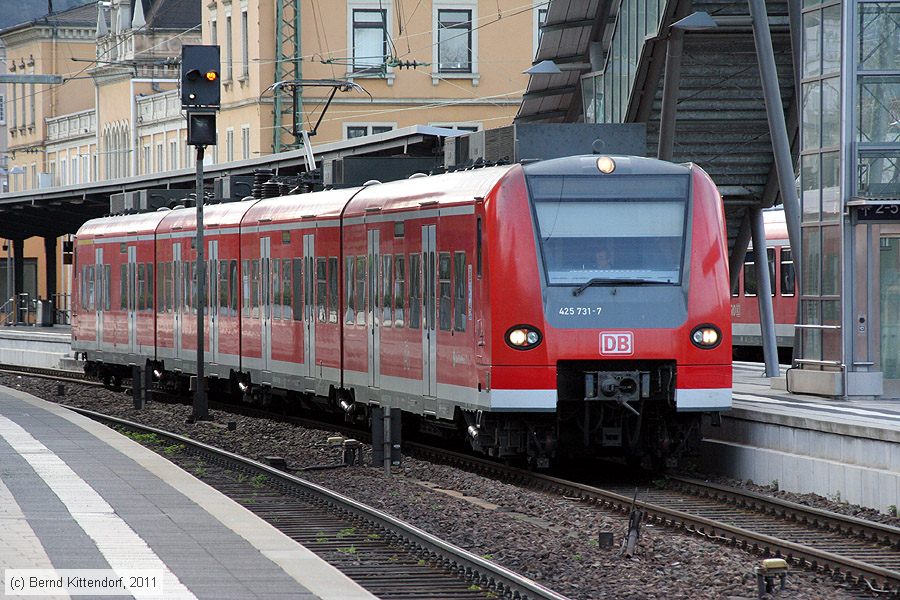 Deutsche Bahn - S-Bahn Rhein Neckar - 425731-7
/ Bild: db4257317_bk1104040072.jpg