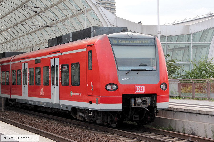 Deutsche Bahn - S-Bahn Rhein Neckar - 425731-7
/ Bild: db4257317_bk1207160043.jpg