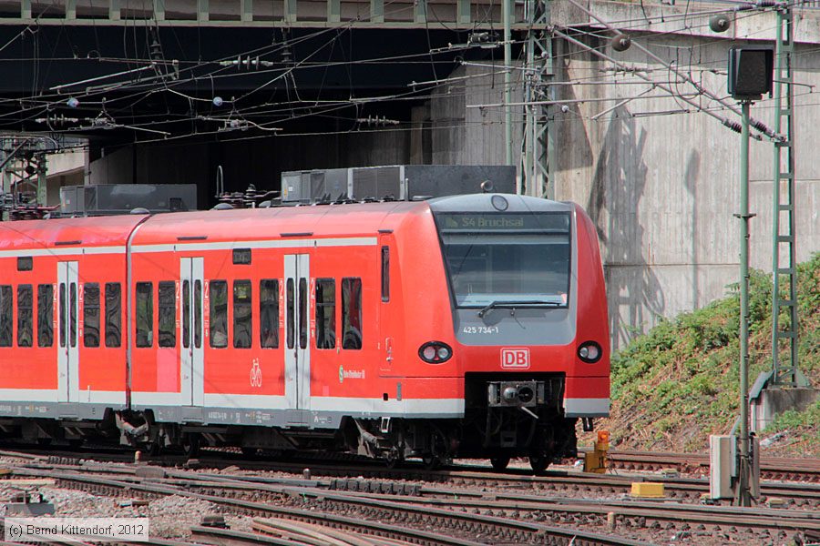 Deutsche Bahn - 425734-1
/ Bild: db4257341_bk1208060026.jpg Deutsche Bahn - 425734-1
/ Bild: db4257341_bk1208060026.jpg