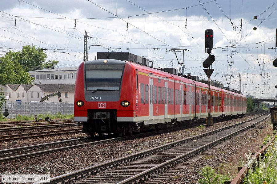 Deutsche Bahn - S-Bahn Rhein Neckar - 425735-8
/ Bild: db4257358_bk0606020097.jpg
