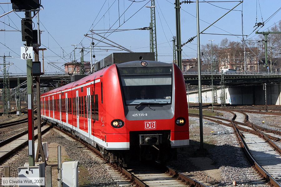 Deutsche Bahn - S-Bahn Rhein Neckar - 425735-8
/ Bild: db4257358_cw0703110047.jpg