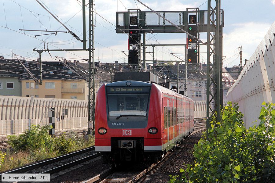 Deutsche Bahn - 425736-6
/ Bild: db4257366_bk1108300017.jpg