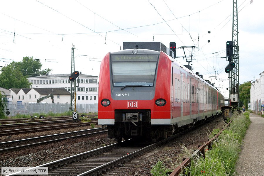 Deutsche Bahn - 425737-4
/ Bild: db4257374_bk0606020053.jpg Deutsche Bahn - 425737-4
/ Bild: db4257374_bk0606020053.jpg