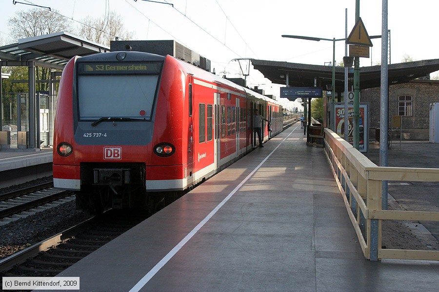 Deutsche Bahn - 425737-4
/ Bild: db4257374_bk0904090033.jpg