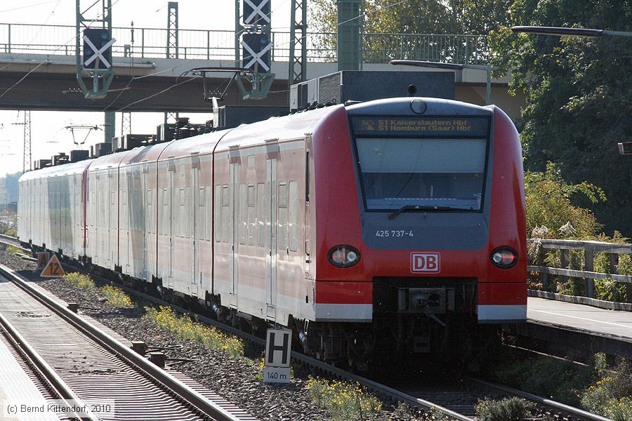 Deutsche Bahn - 425737-4
/ Bild: db4257374_bk1010100037.jpg