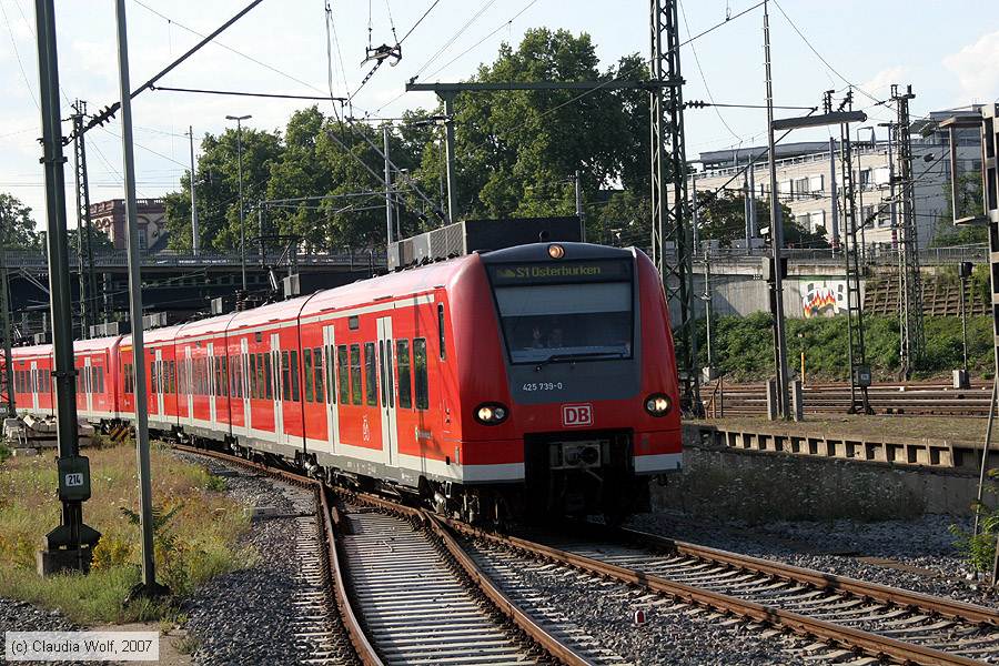Deutsche Bahn - S-Bahn Rhein Neckar - 425739-0
/ Bild: db4257390_cw0707310033.jpg