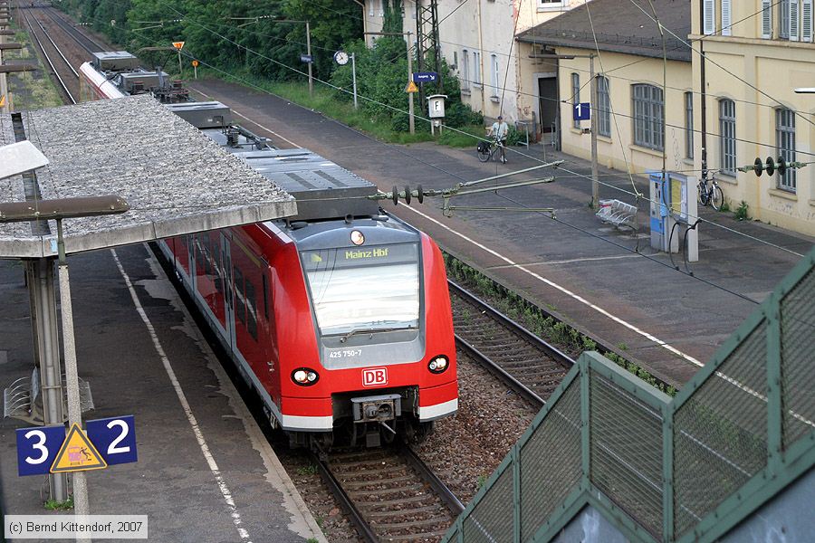 Deutsche Bahn - 425750-7
/ Bild: db4257507_bk0706040049.jpg