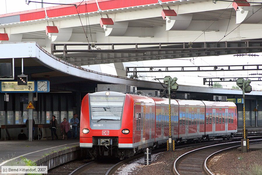 Deutsche Bahn - 425750-7
/ Bild: db4257507_bk0710130019.jpg