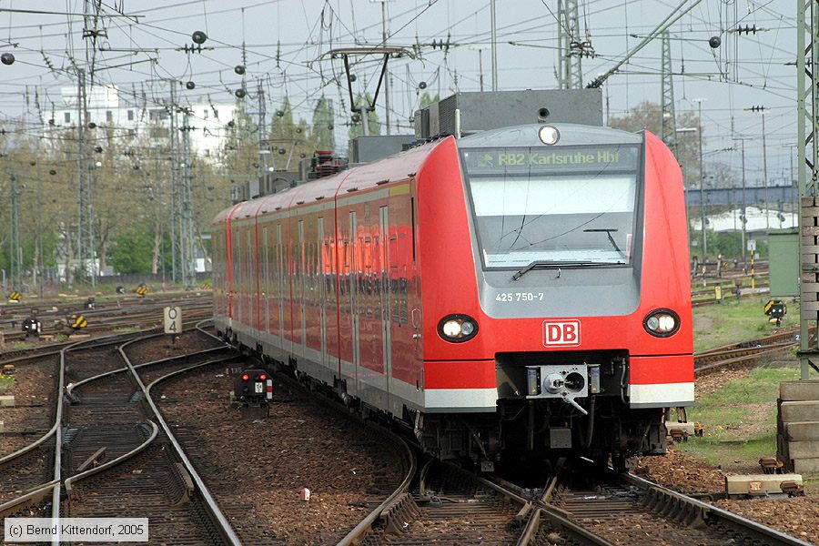 Deutsche Bahn - 425750-7
/ Bild: db4257507_e0016388.jpg