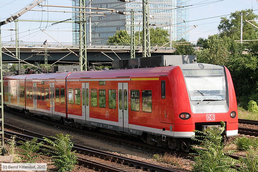 Deutsche Bahn - 425751-5
/ Bild: db4257515_bk1007130086.jpg