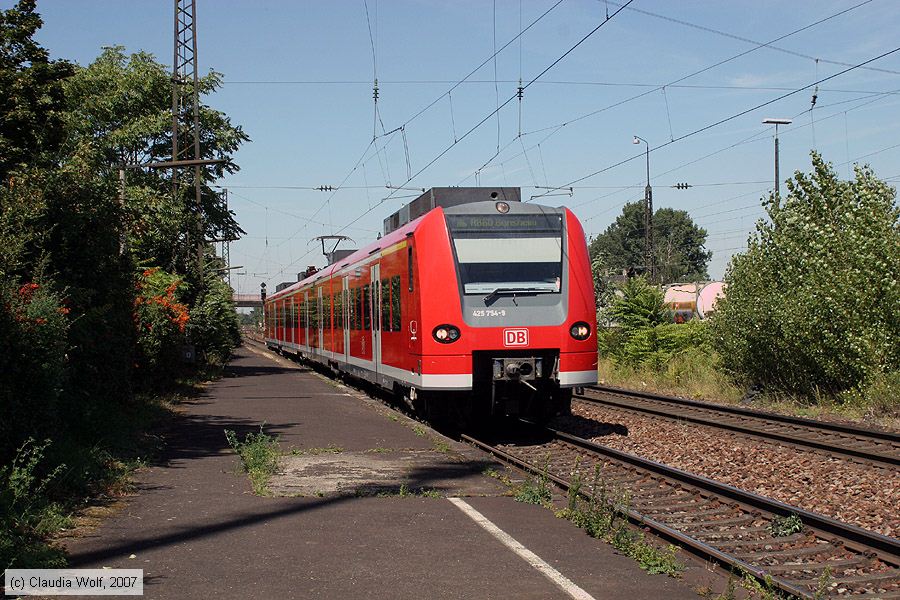Deutsche Bahn - 425754-9
/ Bild: db4257549_cw0708010008.jpg Deutsche Bahn - 425754-9
/ Bild: db4257549_cw0708010008.jpg