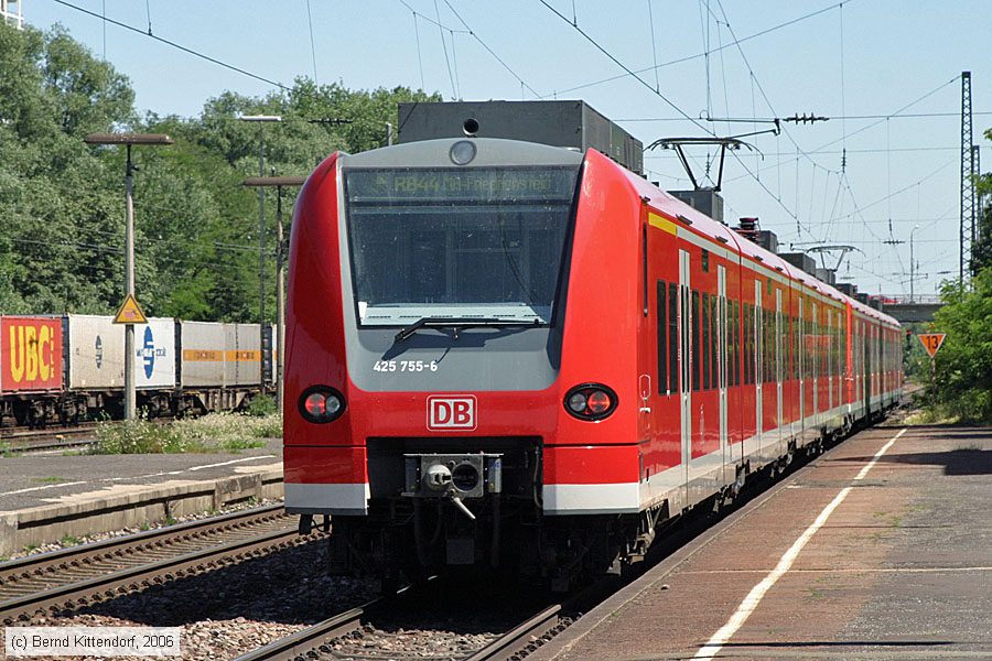 Deutsche Bahn - 425755-6
/ Bild: db4257556_bk0606120096.jpg