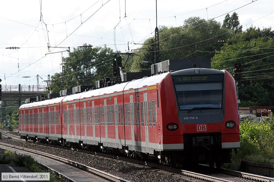 Deutsche Bahn - 425755-6
/ Bild: db4257556_bk1107180023.jpg