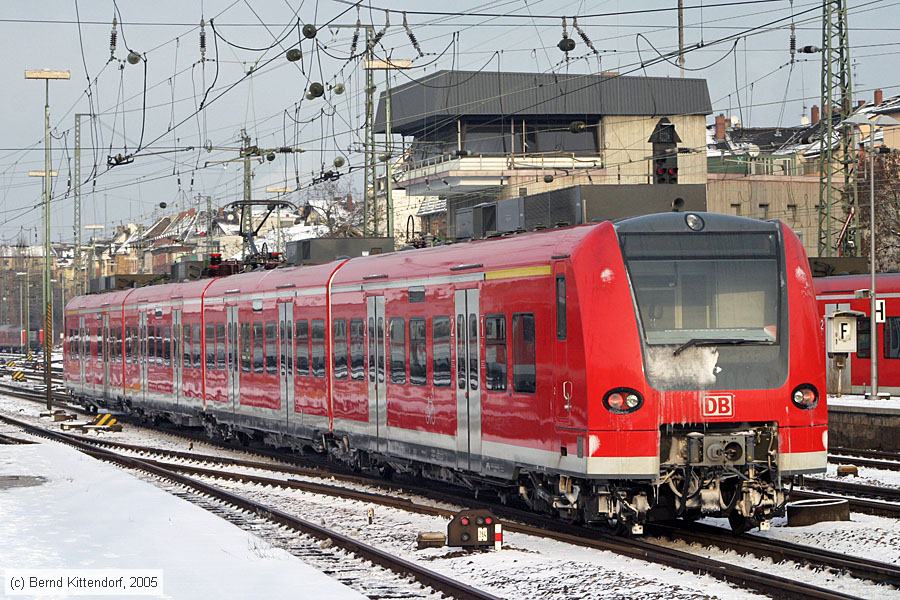 Deutsche Bahn - 425755-6
/ Bild: db4257556_e0025432.jpg