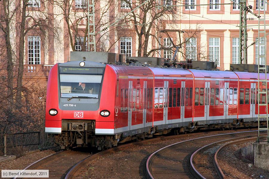 Deutsche Bahn - 425756-4
/ Bild: db4257564_bk1102080066.jpg