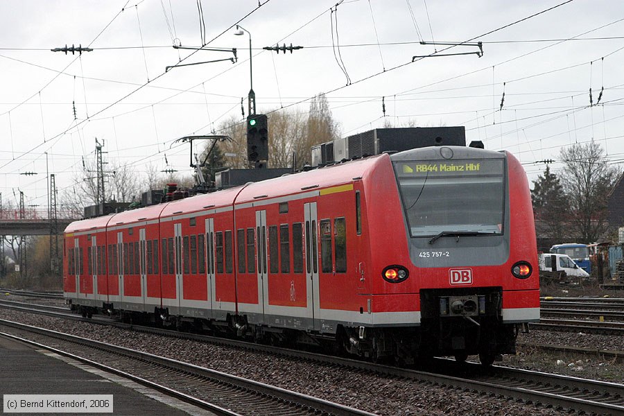Deutsche Bahn - 425757-2
/ Bild: db4257572_bk0603300009.jpg