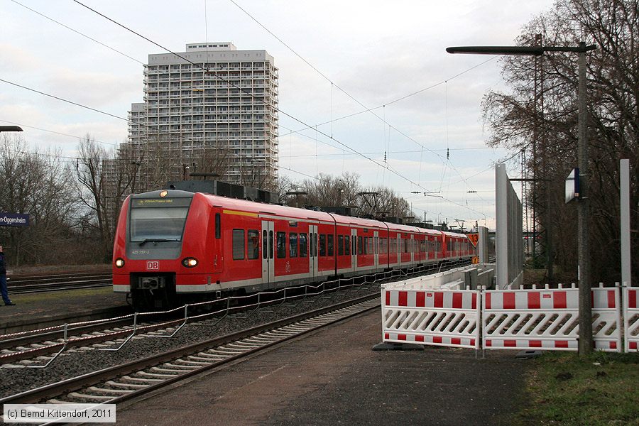 Deutsche Bahn - 425757-2
/ Bild: db4257572_bk1101140009.jpg