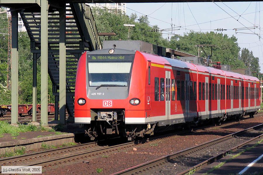 Deutsche Bahn - 425757-2
/ Bild: db4257572_cw013387.jpg